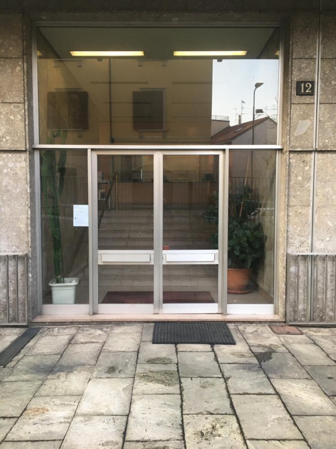 Morivione Apartment - Bocconi Free Parking มิลาน ภายนอก รูปภาพ